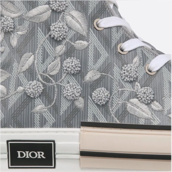 DIOR B23 HIGH-TOP
LILY OF THE VALLEY EMBROIDERY - Picture 10 of 13
